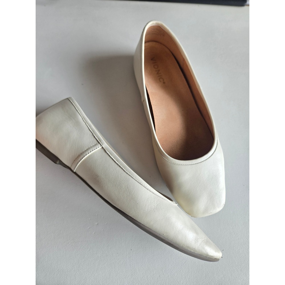 Vionic Orinda Ivory Leather Square Toe Ballet Flats 9 Minimalist Quiet Luxury